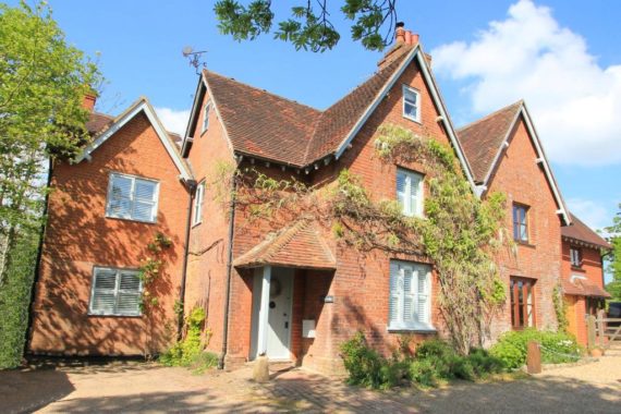 4&nbsp;Bedroom&nbsp;Semi-Detac...